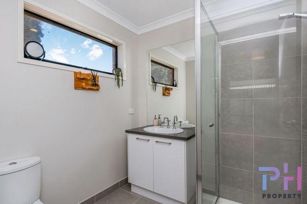 21 Imperial Court, California Gully VIC 3556